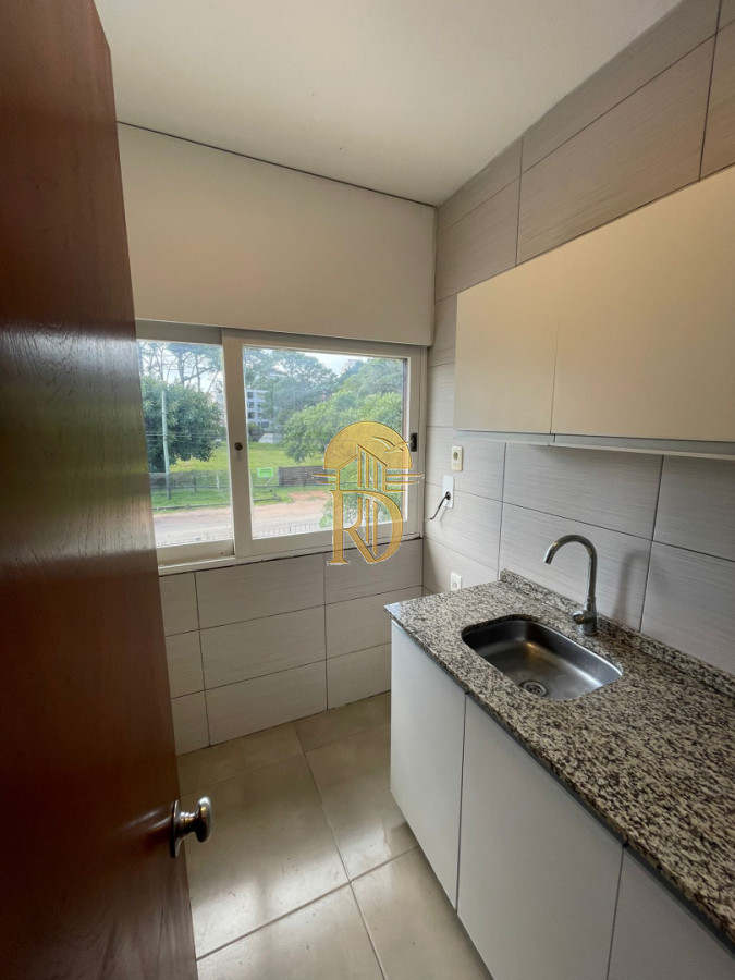 Apto alquiler anual sin muebles -id-852-19