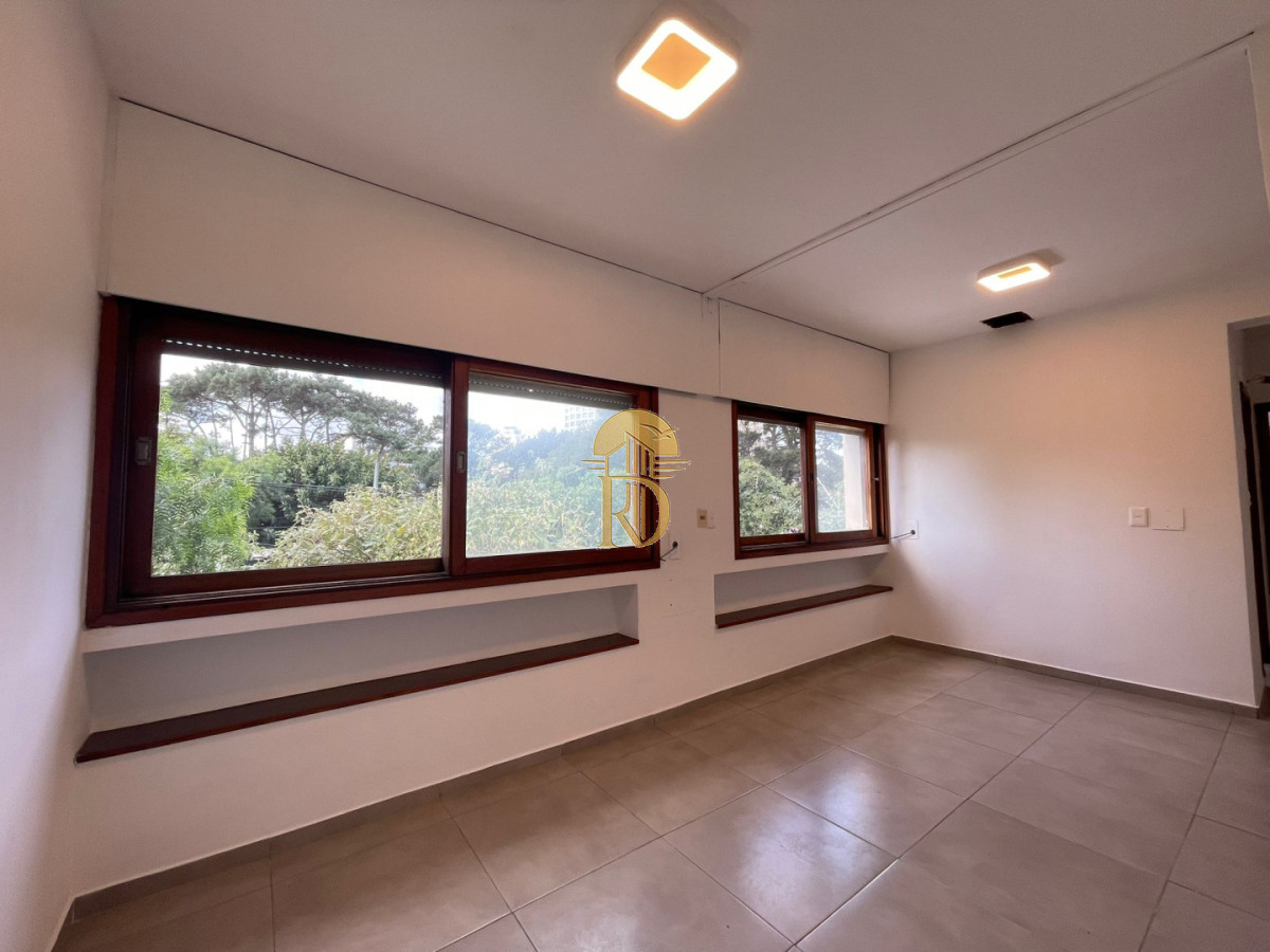 Apto alquiler anual sin muebles -id-852-27