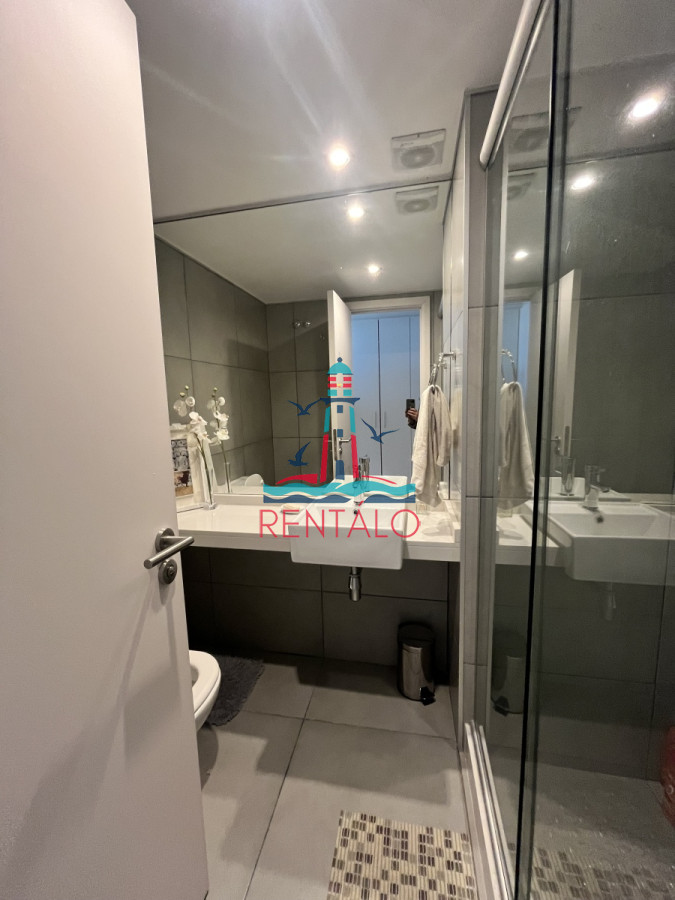 Apartamento ID.379 - Alquiler anual en Punta del este 2 dormitorios 