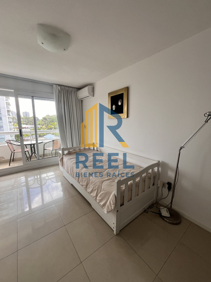 Apartamento ID.87 - Apartamento alquiler Anual 1 dormitorio Punta Shopping