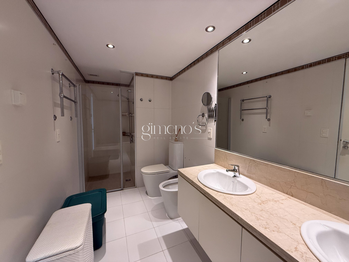 Apartamento ID.428 - Apartamento en Venta - Playa Brava - Punta del Este - Le Parc 