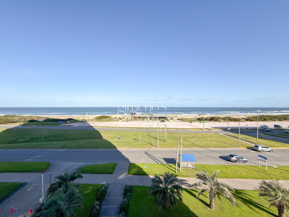 Apartamento ID.429 - Venta de Apartamento en primera linea Playa Brava - Punta del Este - Le Parc