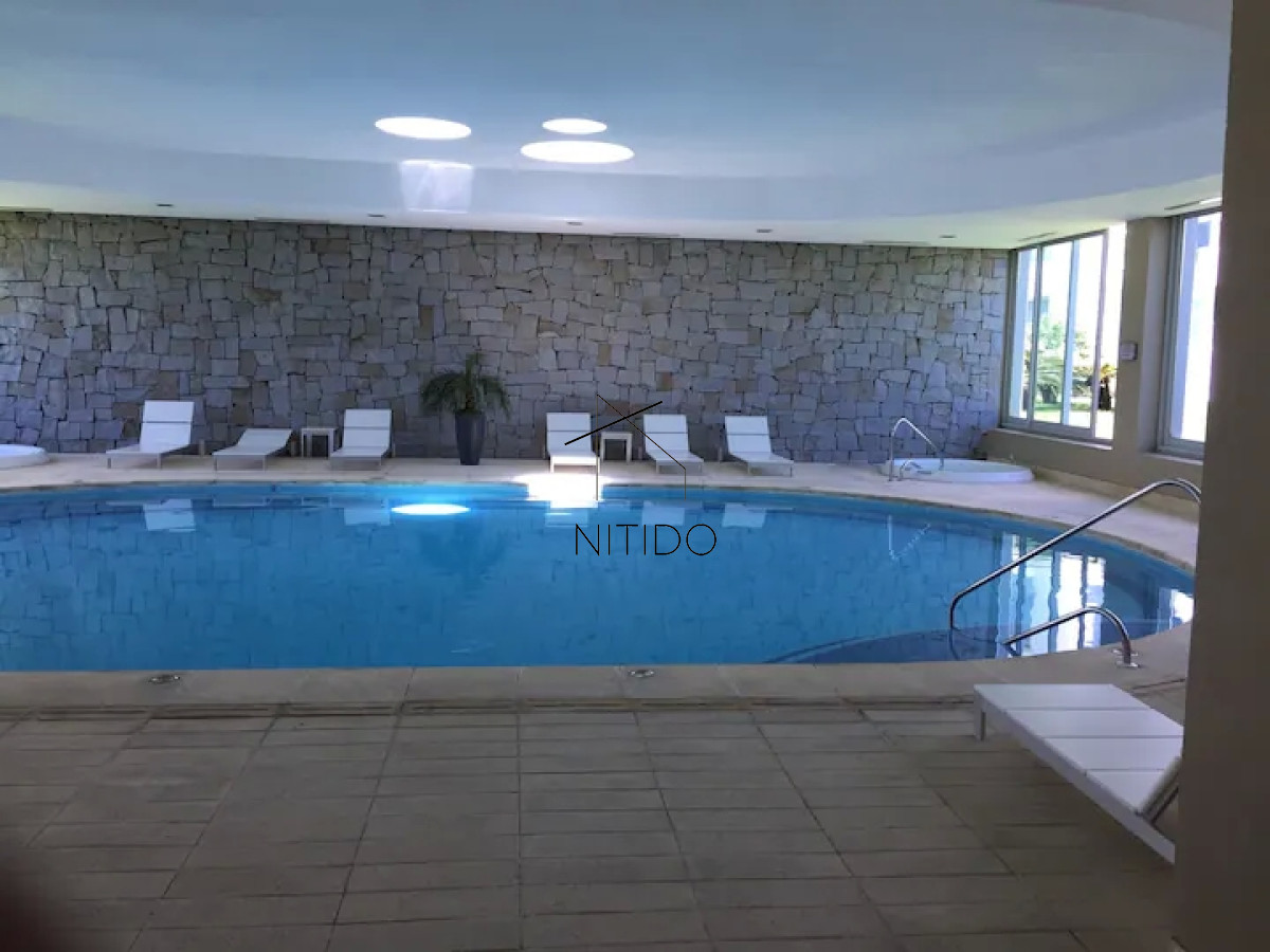 Apartamento ID.306 - Luminoso y cómodo apartamento en primera linea Playa Brava 