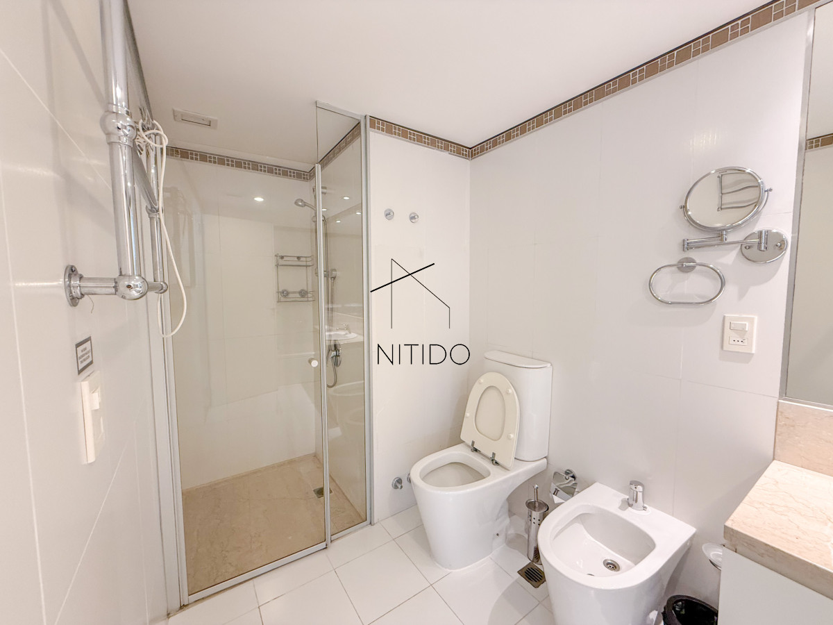 Apartamento ID.306 - Luminoso y cómodo apartamento en primera linea Playa Brava 