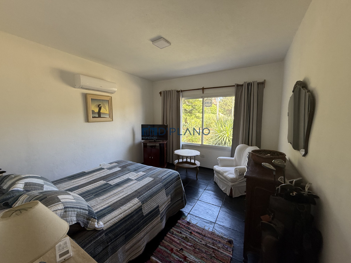 Casa ID.222 - LUJO Y TRANQUILIDAD EN UNA PROPIEDAD ÚNICA EN PUNTA BALLENA 