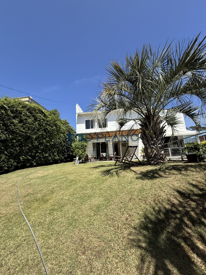 Casa ID.222 - LUJO Y TRANQUILIDAD EN UNA PROPIEDAD ÚNICA EN PUNTA BALLENA 