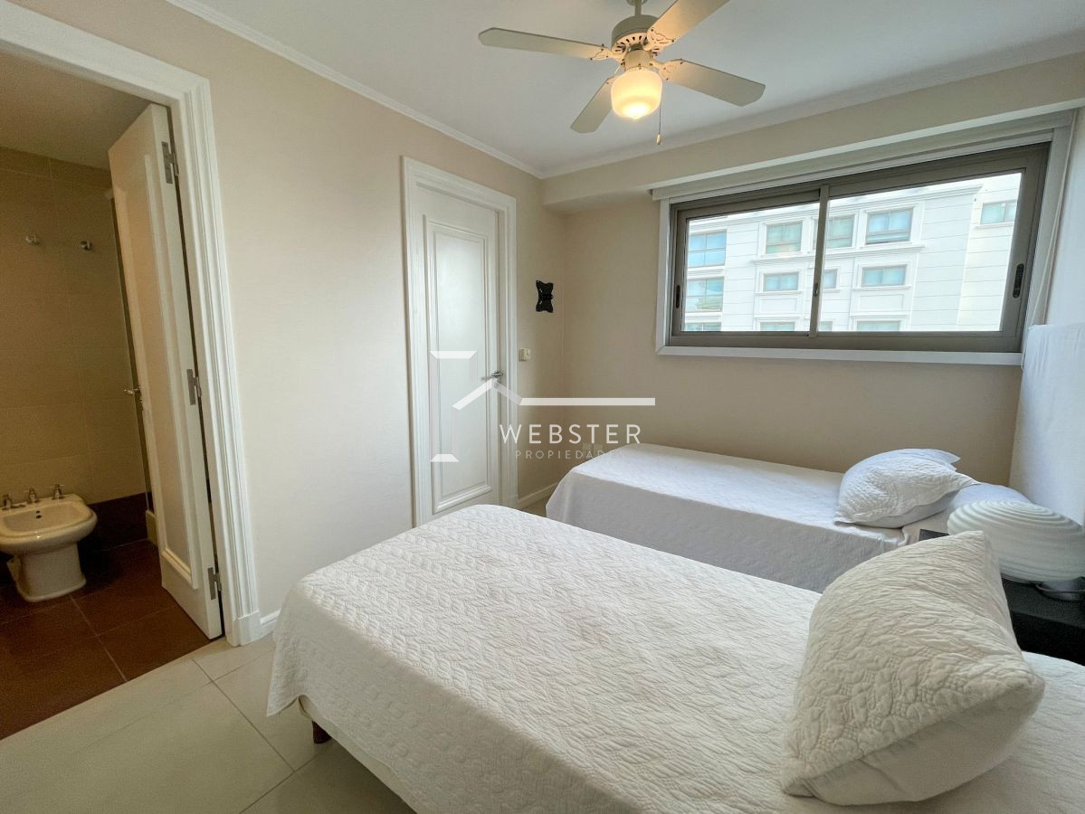 Apartamento ID.2053 - venta hermoso apto frente a la Brava