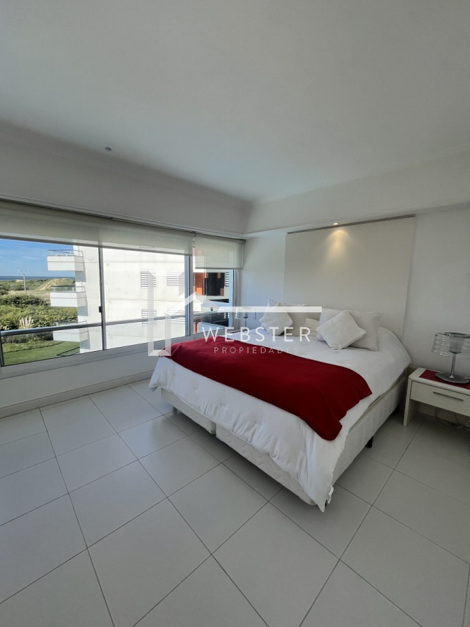 Apartamento ID.1316 - Alquiler Anual espectacular apto en la rambla de la Brava!