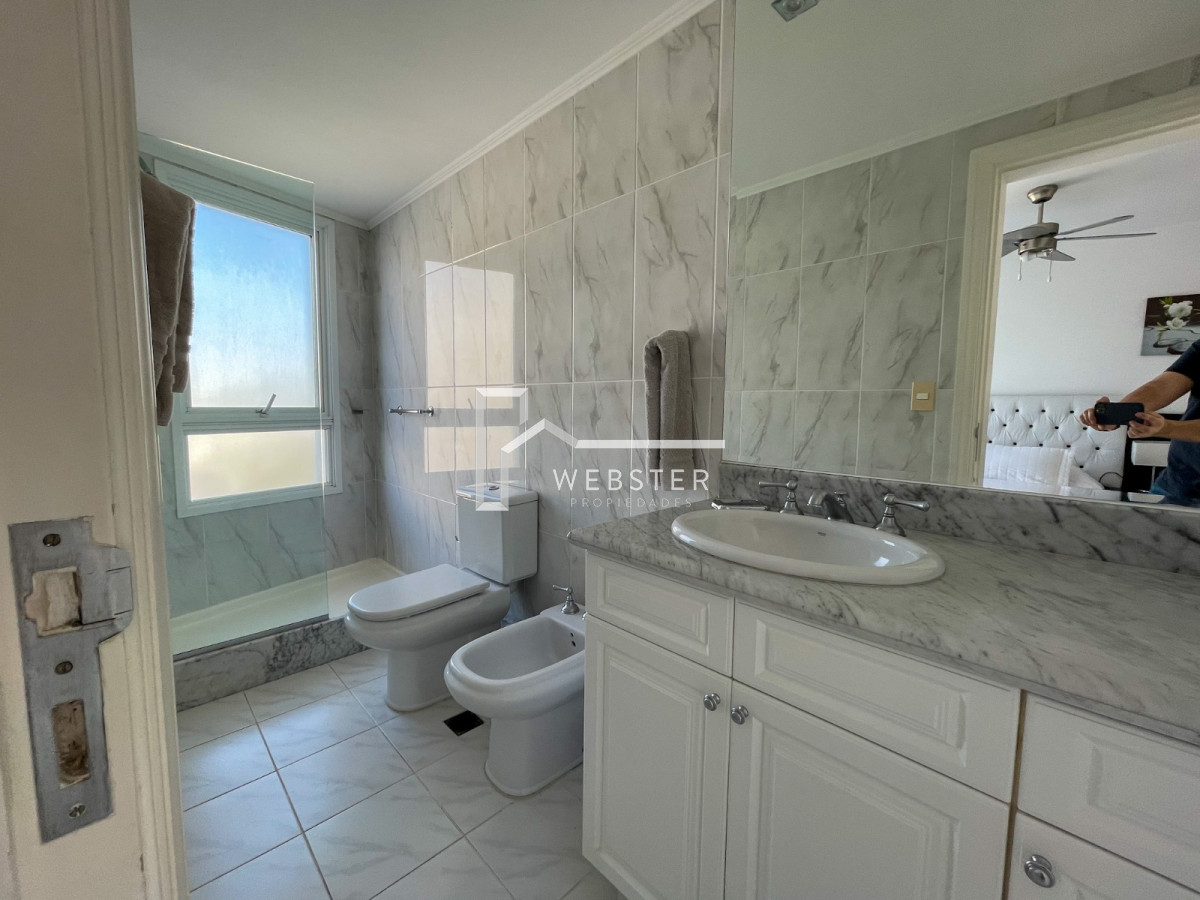 Apartamento ID.812 - Espectacular apto en Alquiler Anual y Venta en la Mansa 