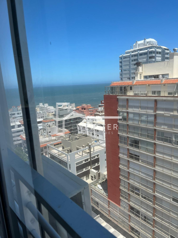 Apartamento ID.2552 - Hermoso apartamento reciclado, vista espectacular al Puerto!