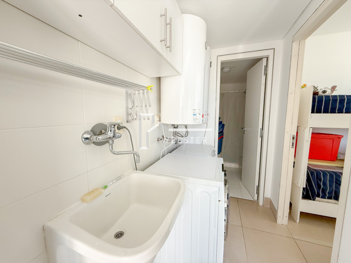 Apartamento ID.1031 - Luminoso y cómodo apartamento en primera linea Playa Brava 