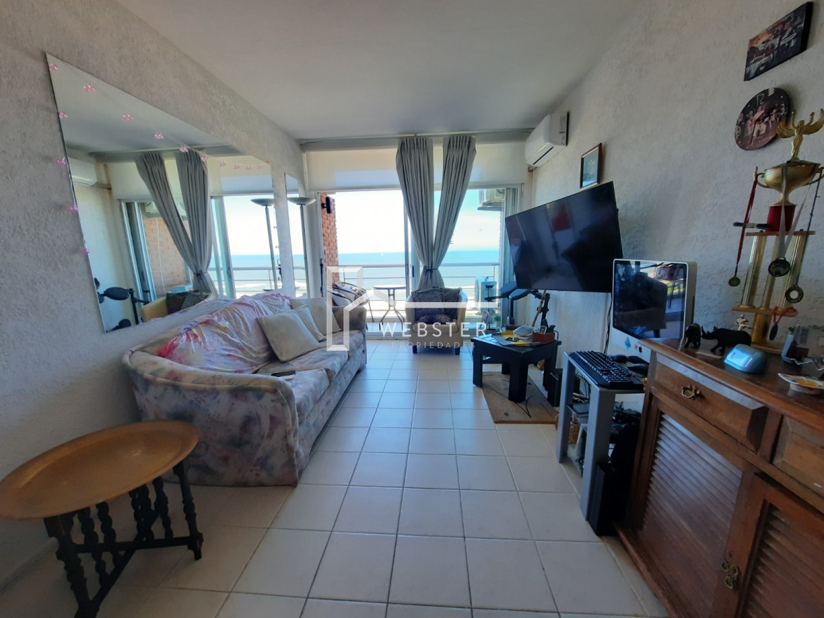 Apartamento ID.1574 - Alquiler anual frente a la brava 