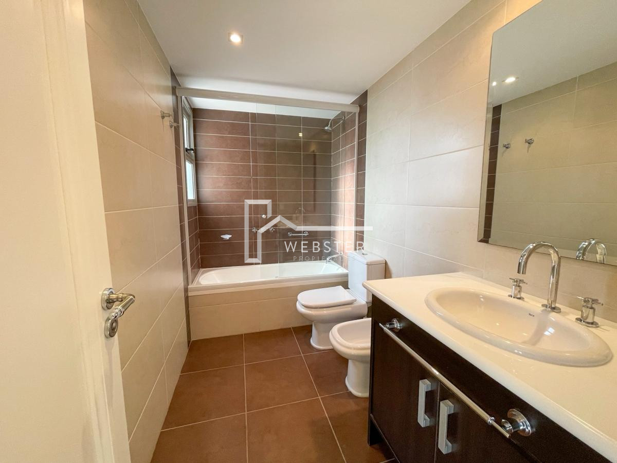 Apartamento ID.2053 - venta hermoso apto frente a la Brava