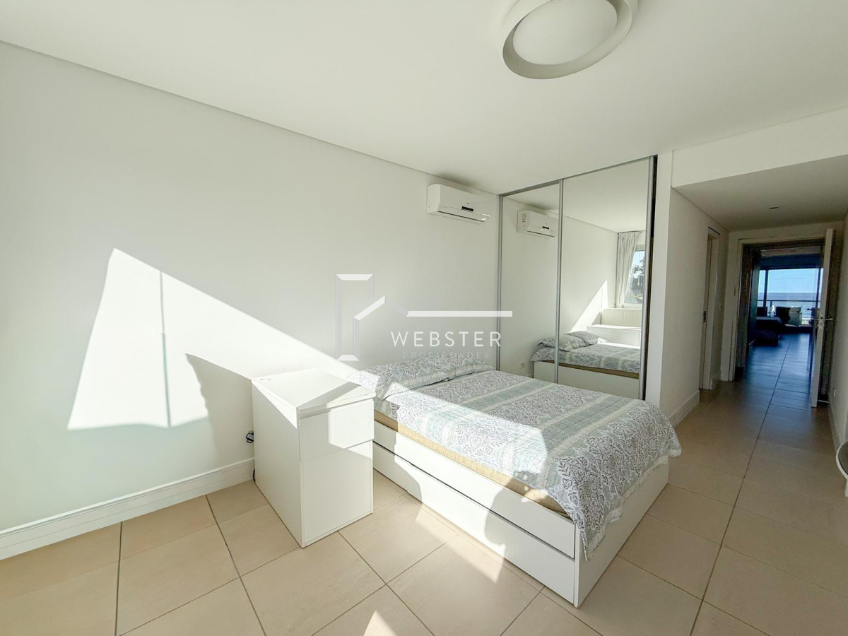 Apartamento ID.1031 - Luminoso y cómodo apartamento en primera linea Playa Brava 