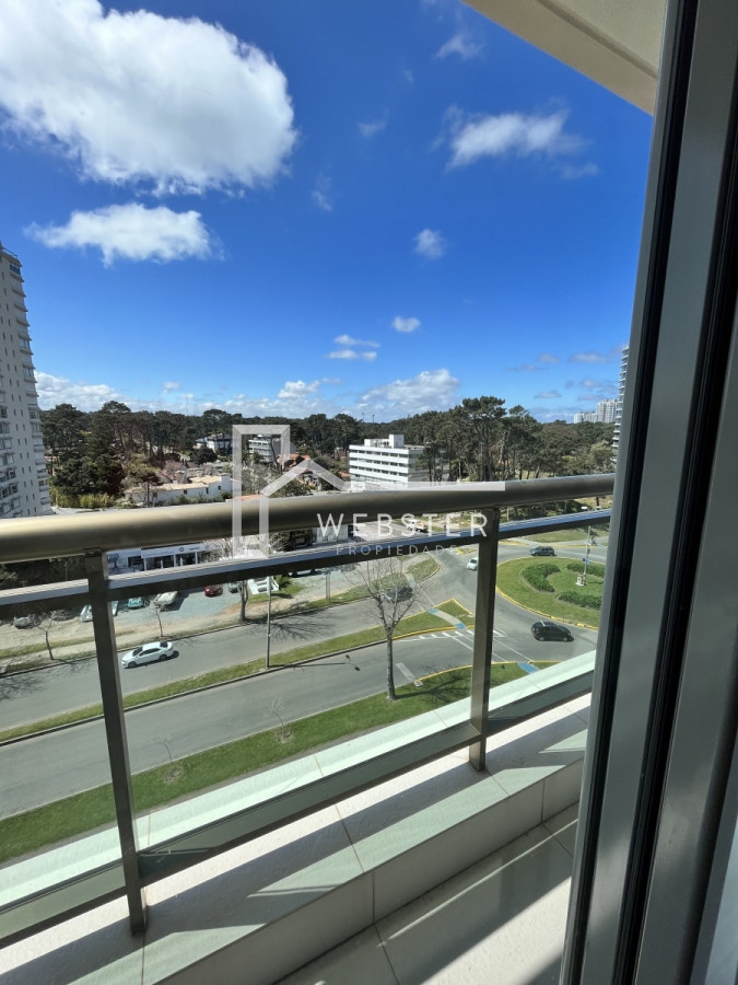 Apartamento ID.859 - Alquiler Anual apto en excelente ubicación 