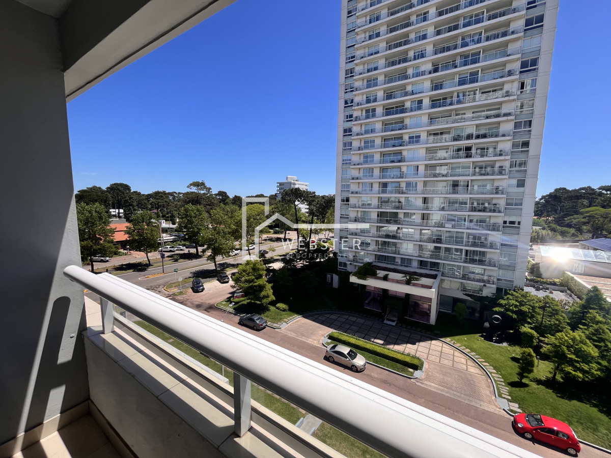 Apartamento ID.1771 - ALQUILER ANUAL 1 DORMITORIO PUNTA DEL ESTE ROOSEVELT