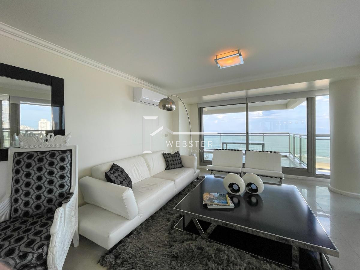 Apartamento ID.2053 - venta hermoso apto frente a la Brava