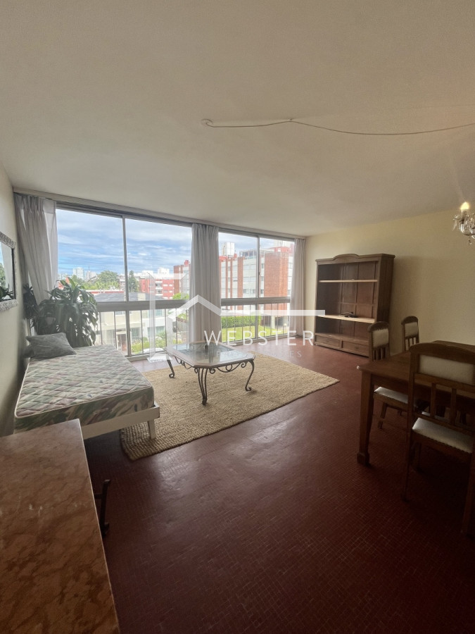 Apartamento ID.1133 - Alquiler Anual 