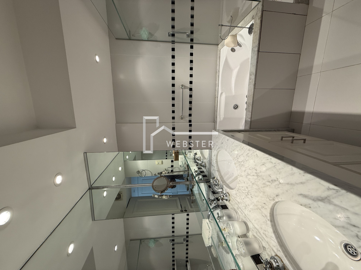 Apartamento ID.362 - Alquiler de hermoso apto, planta amplia y luminosa en Playa Brava