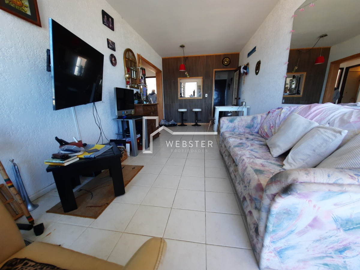 Apartamento ID.1574 - Alquiler anual frente a la brava 