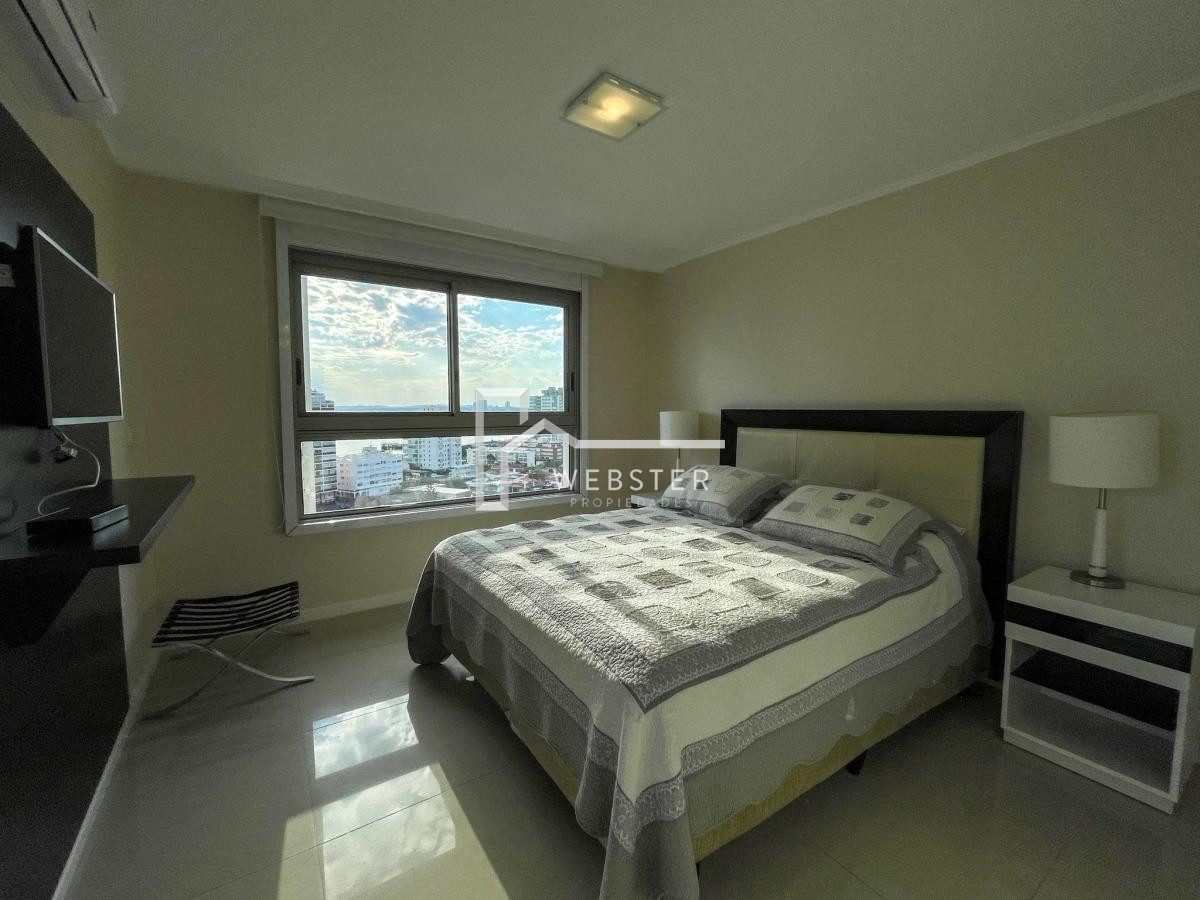 Apartamento ID.2053 - venta hermoso apto frente a la Brava