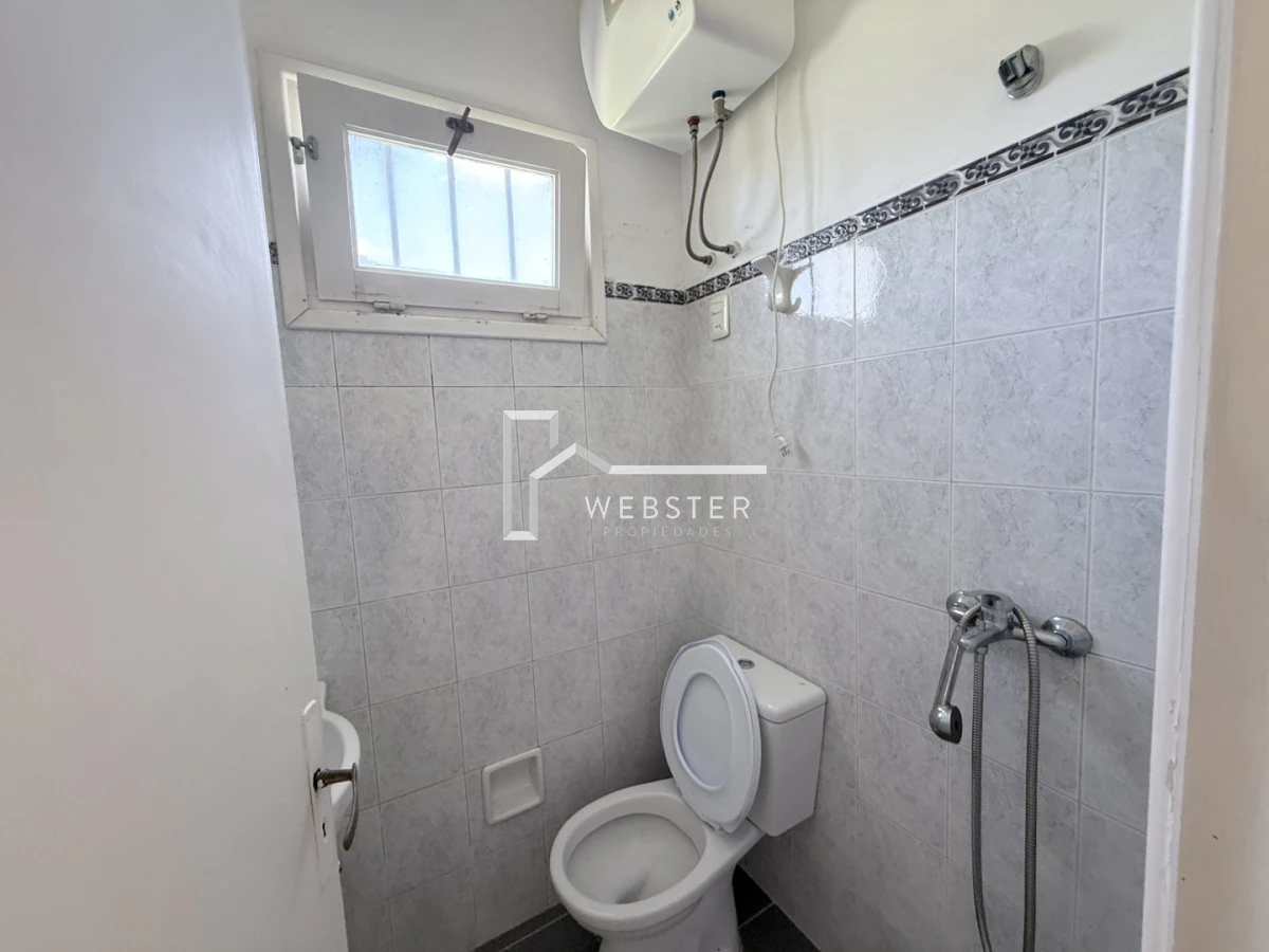 Casa ID.2679 - Venta y alquiler anual casa a pasos de la playa Mansa 