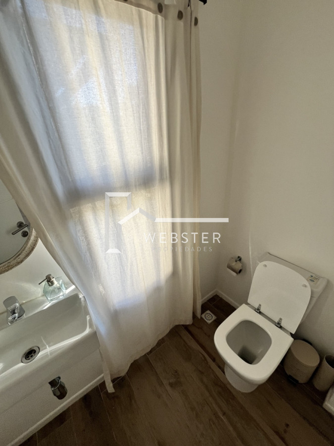Casa ID.1315 - Alquiler Anual y Venta hermosa casa en Barrio Privado 