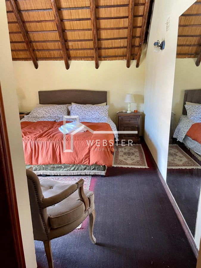 Casa ID.552 - Completo quincho disponible en alquiler anual 