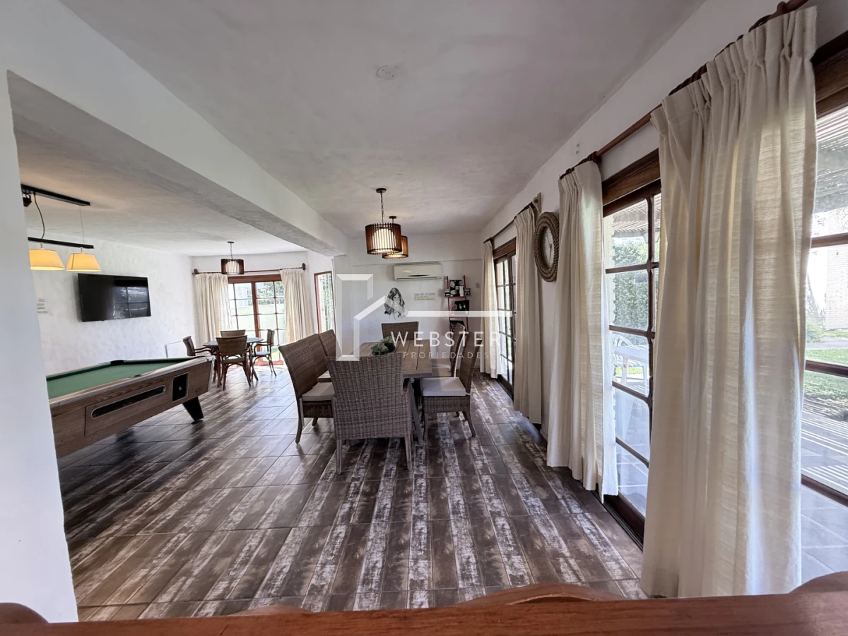 Casa ID.2679 - Venta y alquiler anual casa a pasos de la playa Mansa 