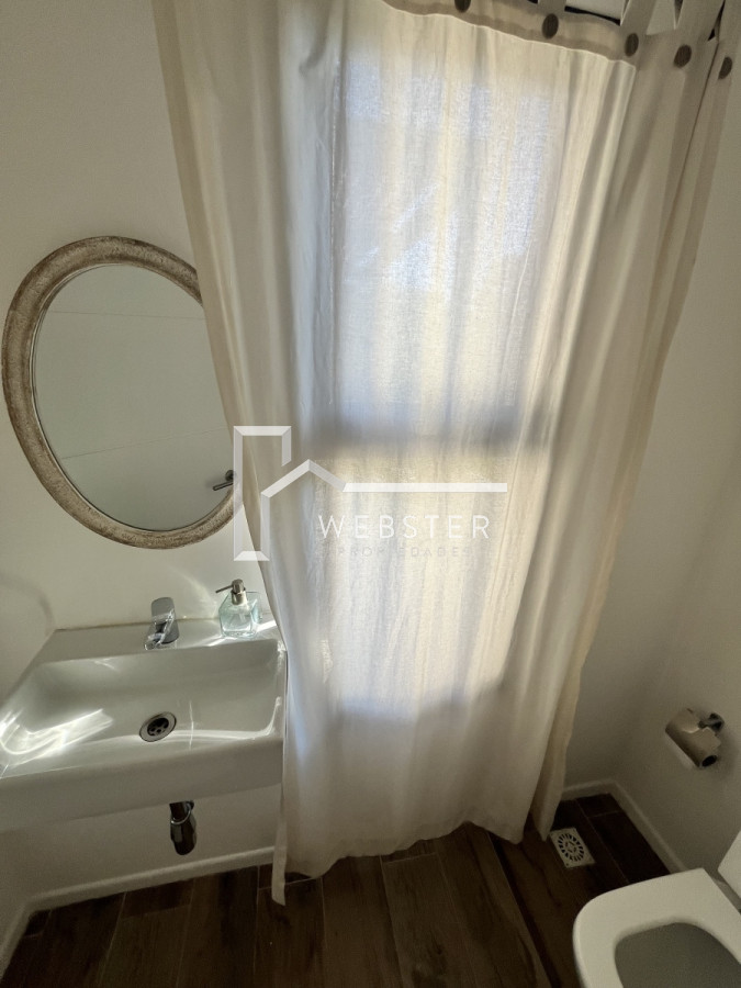 Casa ID.1315 - Alquiler Anual y Venta hermosa casa en Barrio Privado 