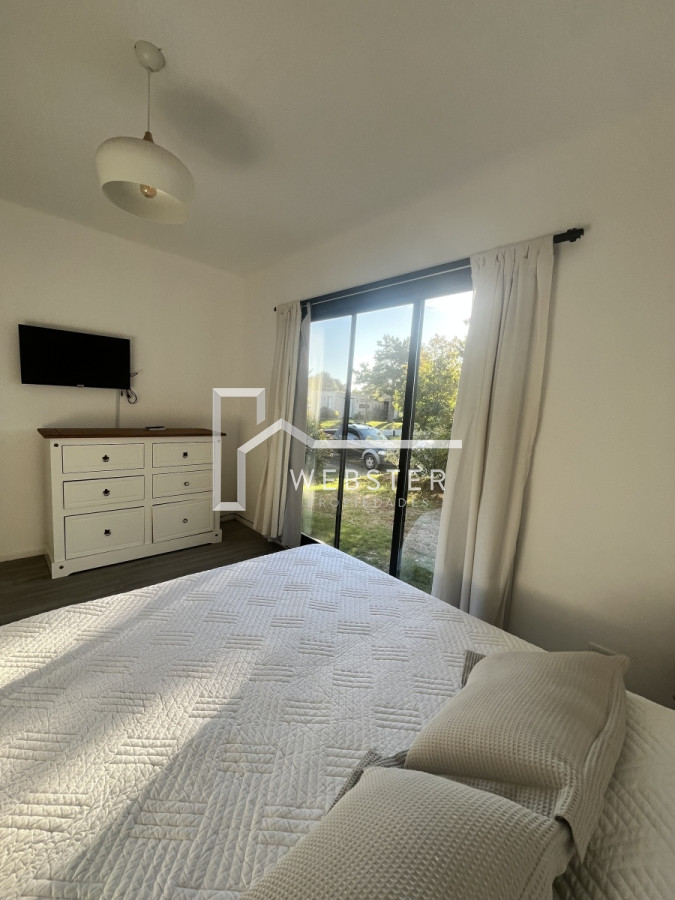Casa ID.1315 - Alquiler Anual y Venta hermosa casa en Barrio Privado 