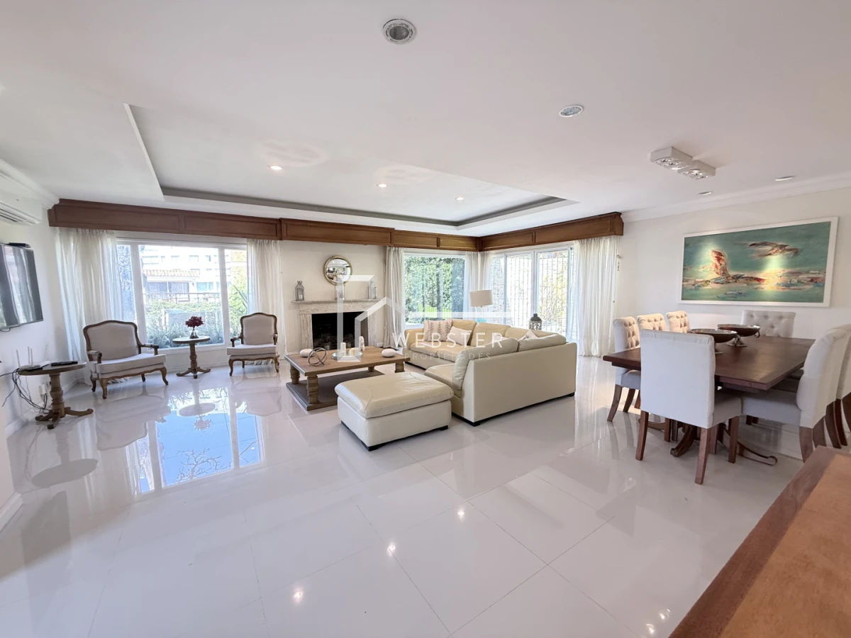 Casa ID.2679 - Venta y alquiler anual casa a pasos de la playa Mansa 