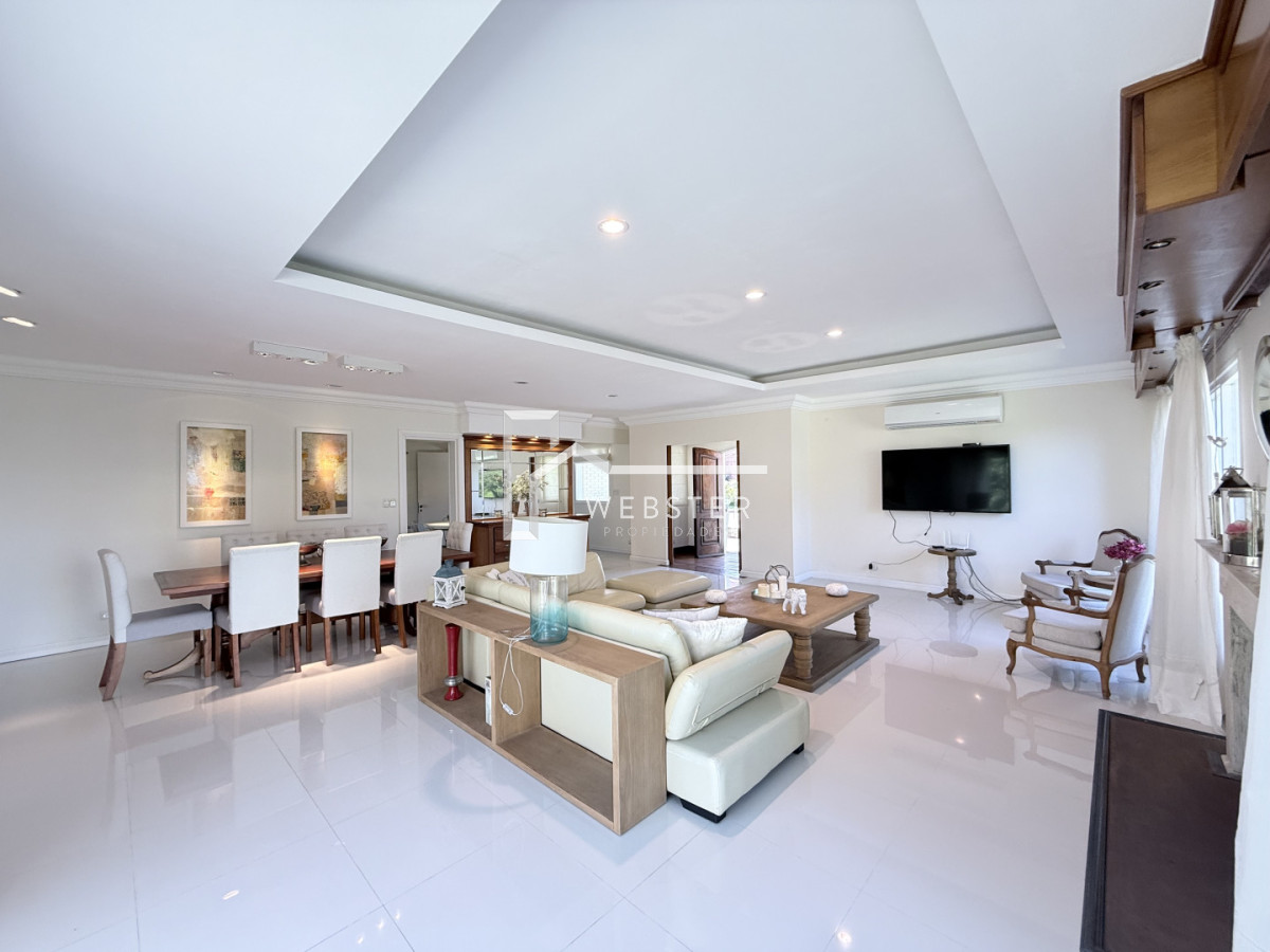 Casa ID.2679 - Venta y alquiler anual casa a pasos de la playa Mansa 