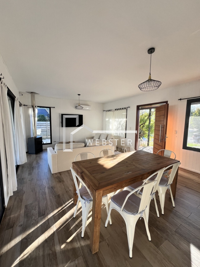 Casa ID.1315 - Alquiler Anual y Venta hermosa casa en Barrio Privado 