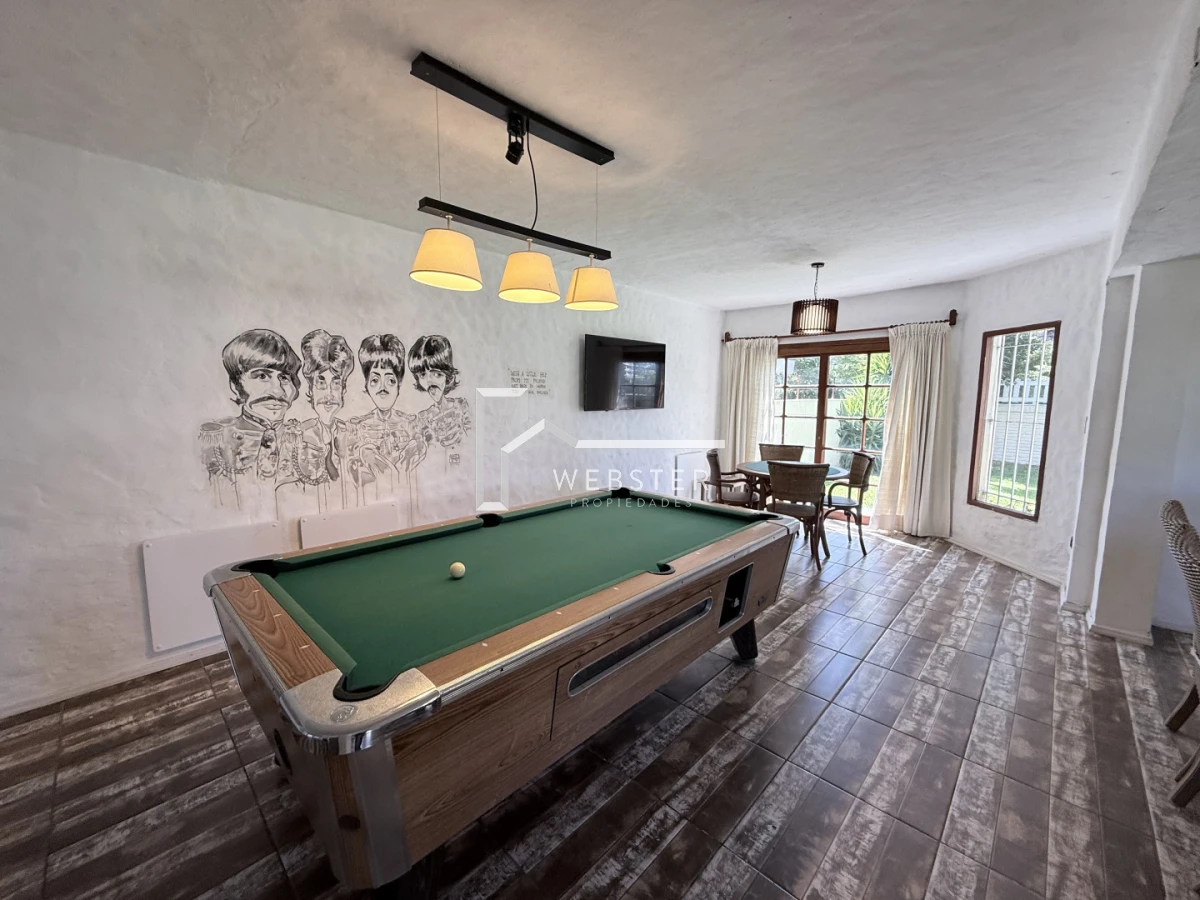 Casa ID.2679 - Venta y alquiler anual casa a pasos de la playa Mansa 