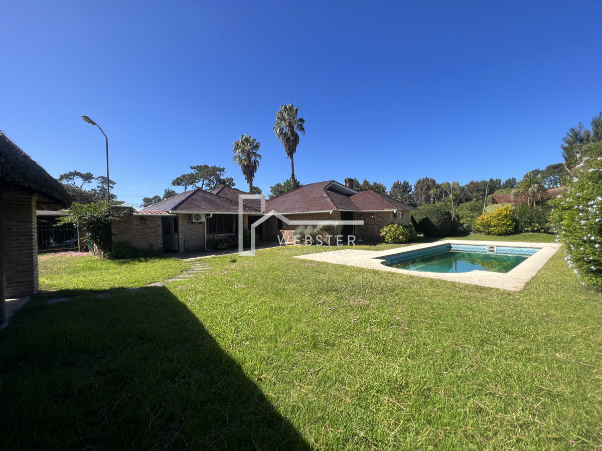 Casa ID.922 - Casa en Punta del Este, Jardines de Córdoba