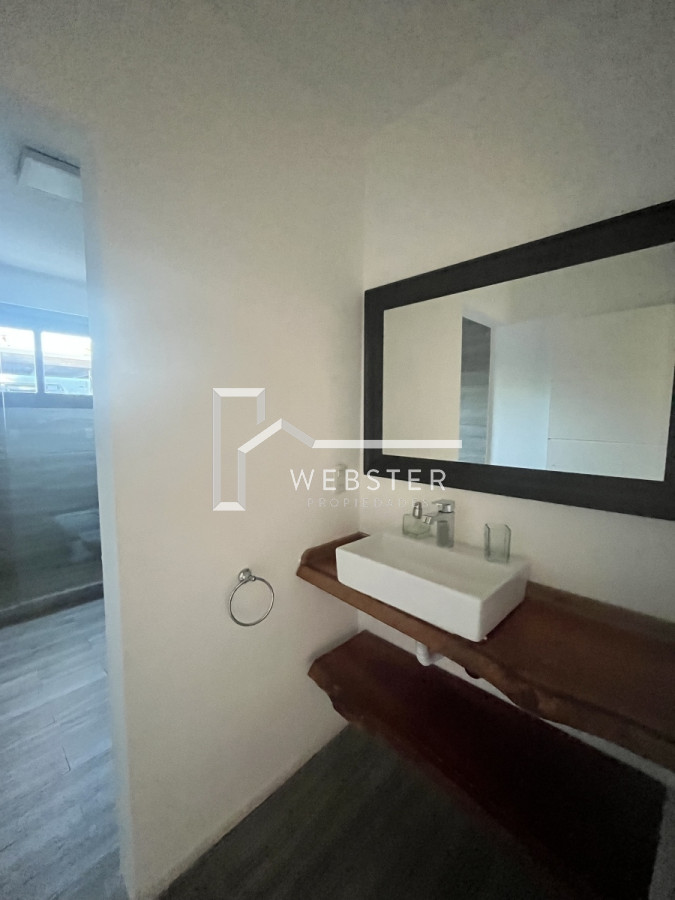 Casa ID.1315 - Alquiler Anual y Venta hermosa casa en Barrio Privado 