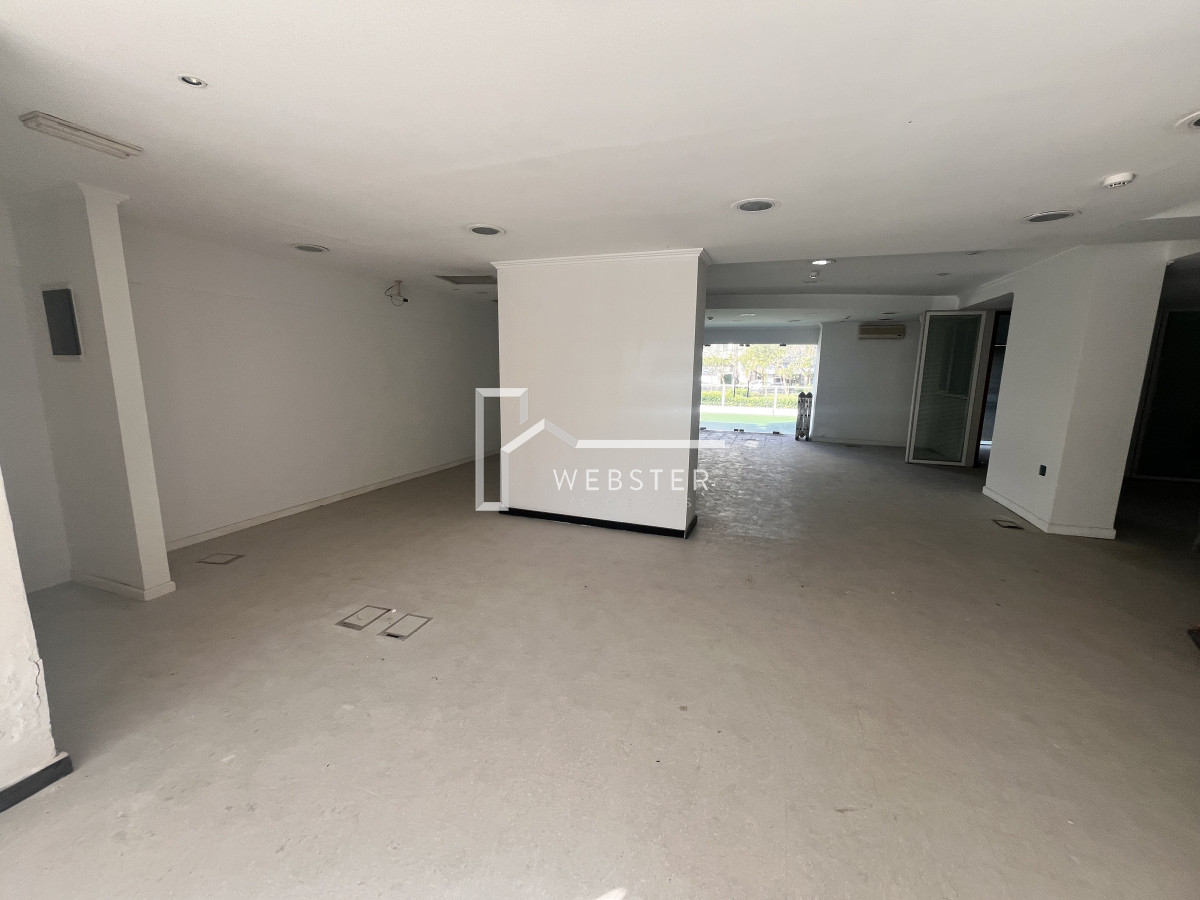 Local Comercial ID.1774 - Local en Punta del Este, Roosevelt