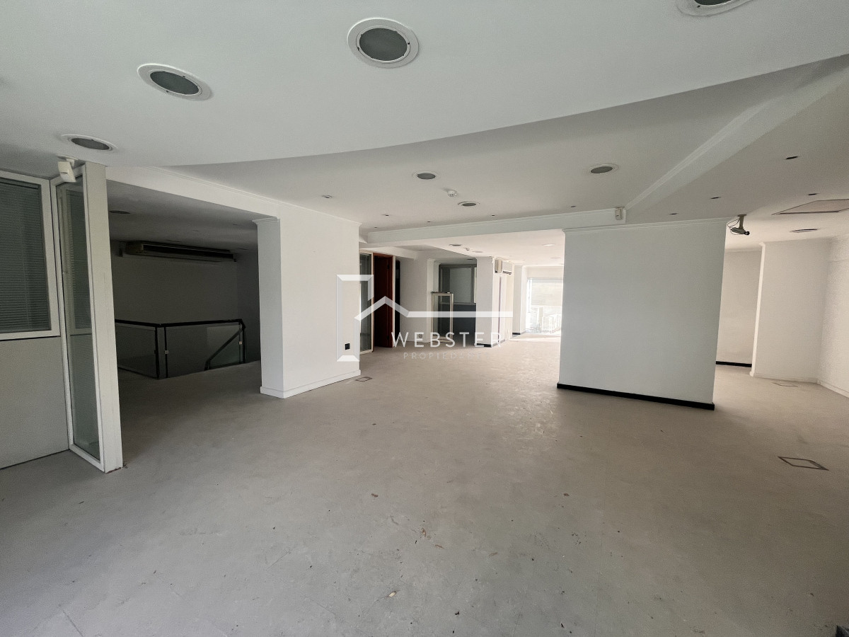 Local Comercial ID.1774 - Local en Punta del Este, Roosevelt