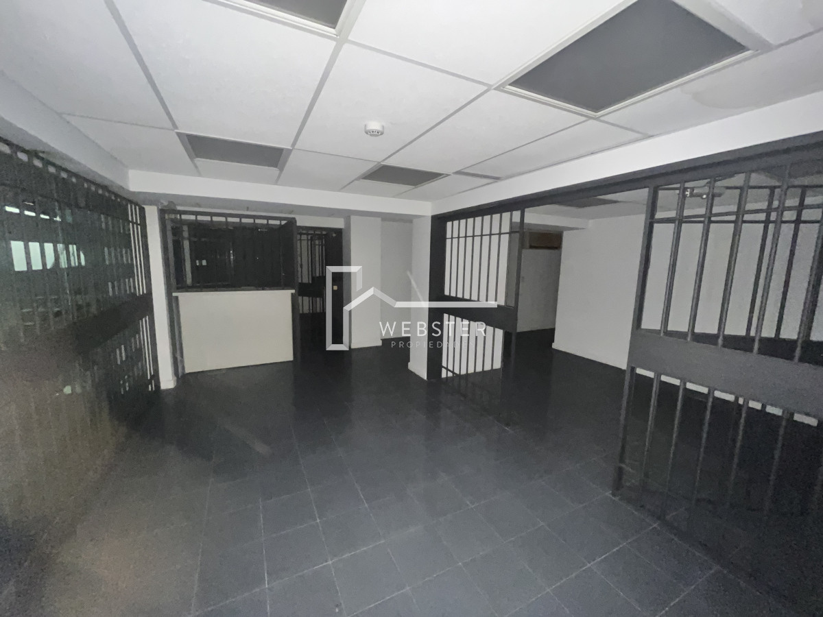 Local Comercial ID.1774 - Local en Punta del Este, Roosevelt