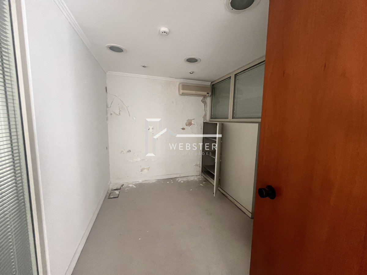 Local Comercial ID.1774 - Local en Punta del Este, Roosevelt