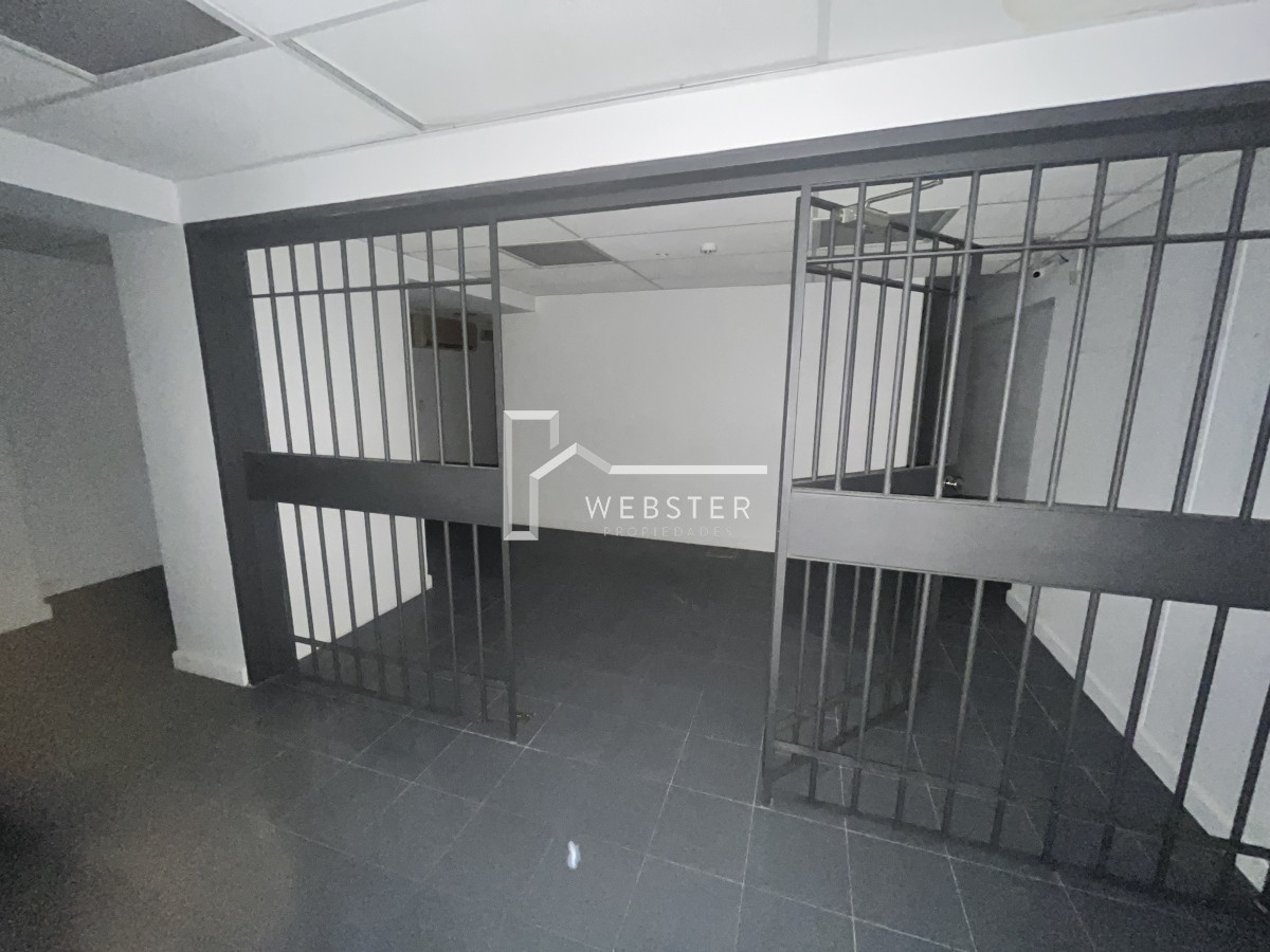 Local Comercial ID.1774 - Local en Punta del Este, Roosevelt