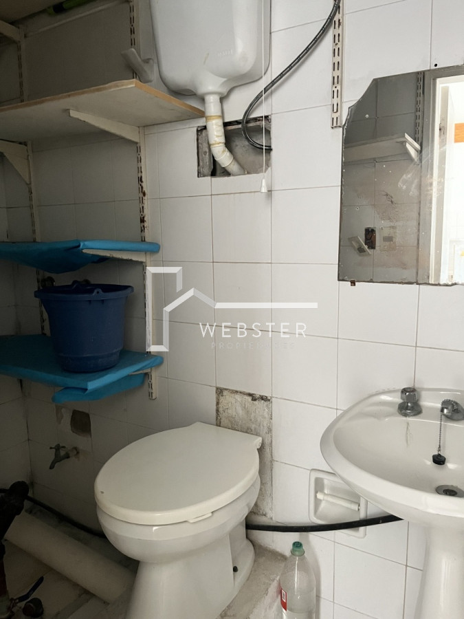 Local Comercial ID.611 - Venta y alquiler anual de local 