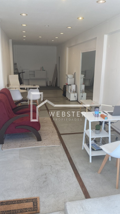 Local Comercial ID.514 - Alquiler anual Local en Península 
