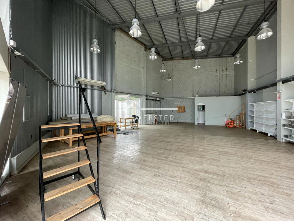 Local Comercial ID.605 - Amplio local disponible en alquiler anual 