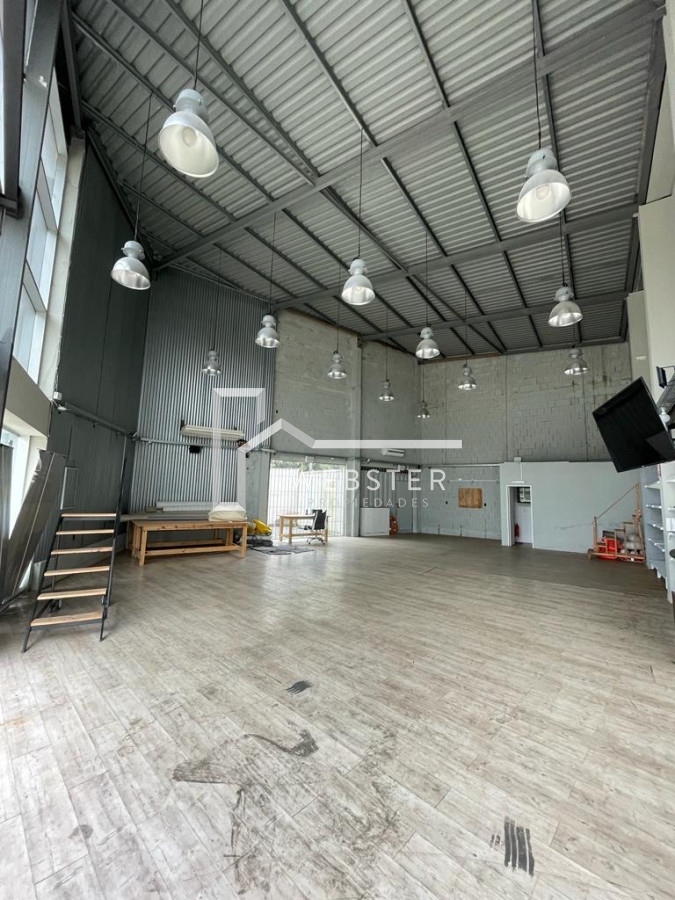 Local Comercial ID.605 - Amplio local disponible en alquiler anual 