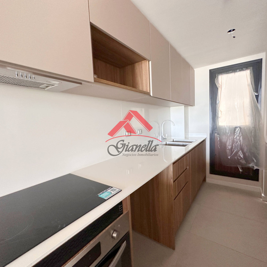 Apartamento ID.2221 - Apartamento de 2 dormitorios en venta, Playa Brava, Punta del Este