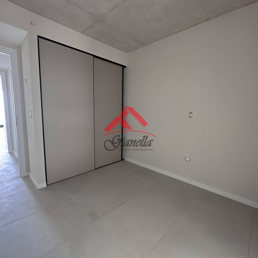 Apartamento ID.2221 - Apartamento de 2 dormitorios en venta, Playa Brava, Punta del Este