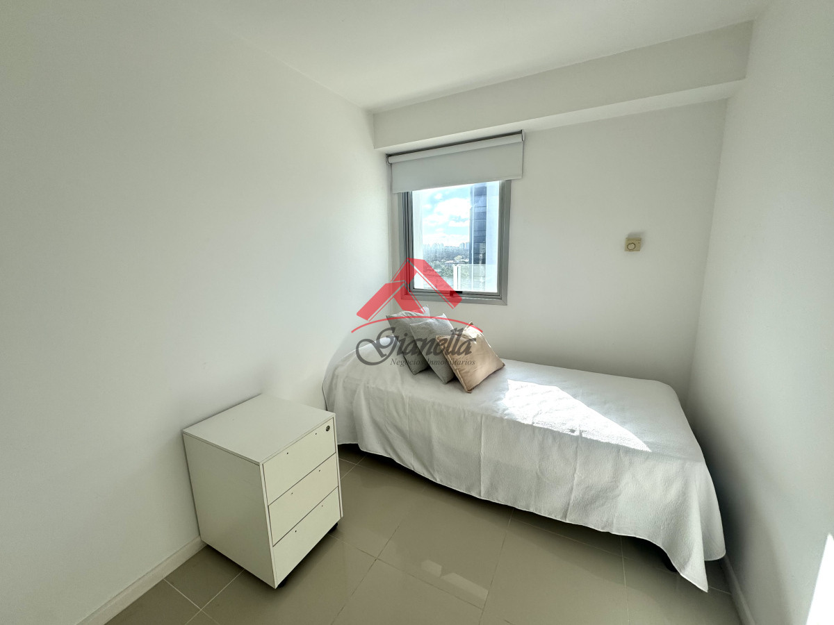 Apartamento ID.2222 - Apartamento en venta de 3 dormitorios en Aidy Grill Playa Brava Punta del Este