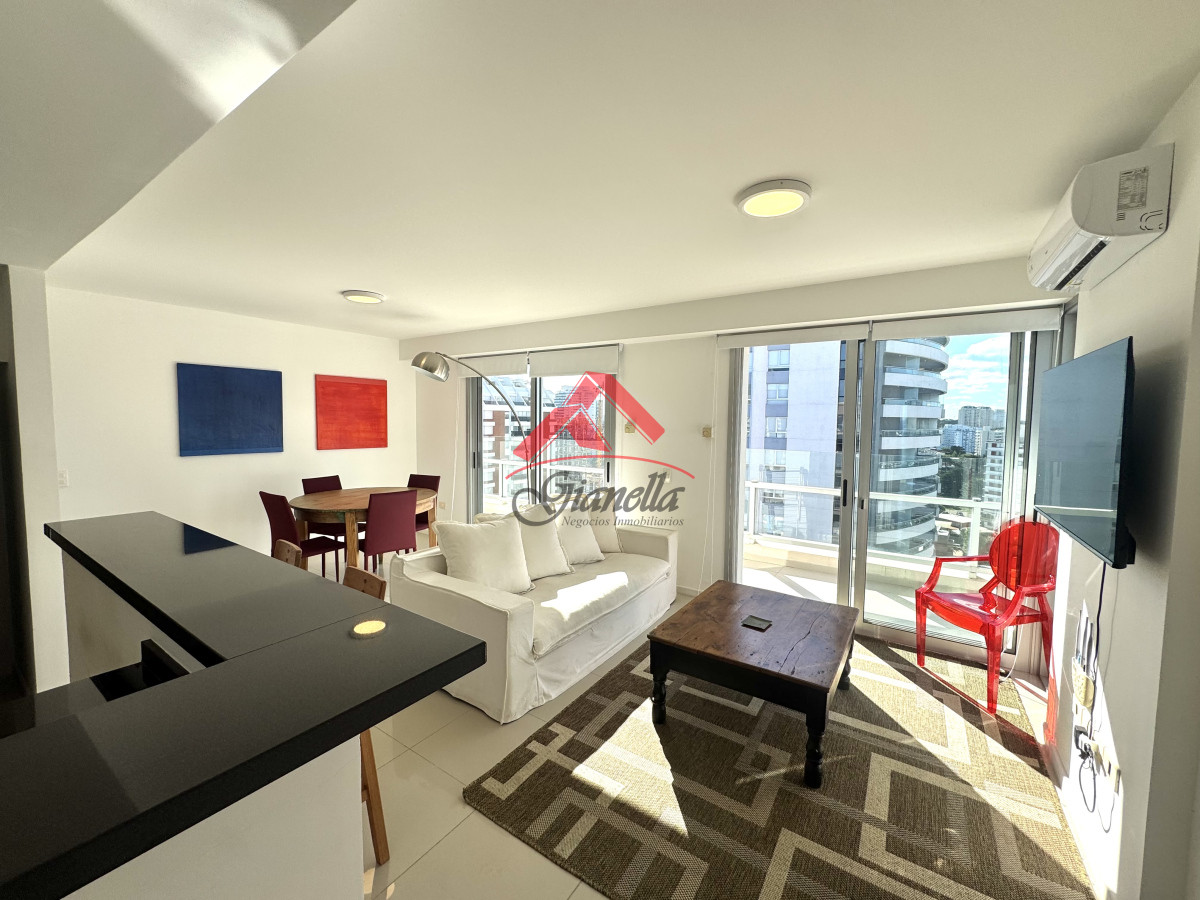 Apartamento ID.2222 - Apartamento en venta de 3 dormitorios en Aidy Grill Playa Brava Punta del Este